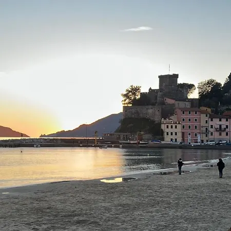 La Torretta A San Terenzo-2